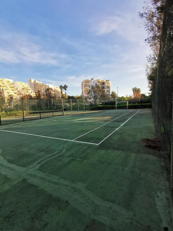 Logement Terrain De Tennis/Piscine 800M De La Mer Portimão Exterior foto